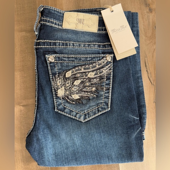 NEW Miss Me Chloe Boot Cut Jeans Women 28 Feather Wing Bling‎ Denim Stitching - Picture 1 of 8